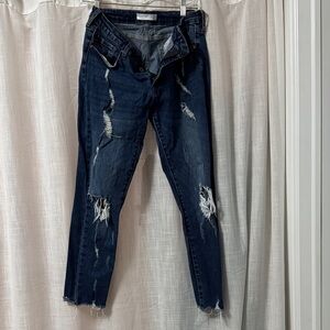 Distressed Blue Jeans Kancan womens 13/30 stretchy